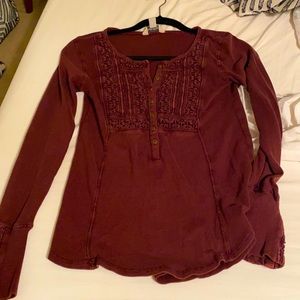 Lucky brand maroon thermal, XS, good condition